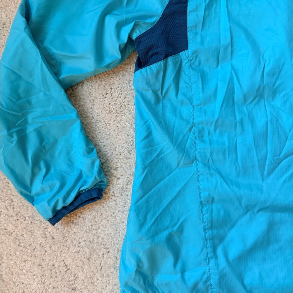 Marmot Girls Light Blue Jacket with Neon Yellow Zipper - Picture 14 of 16